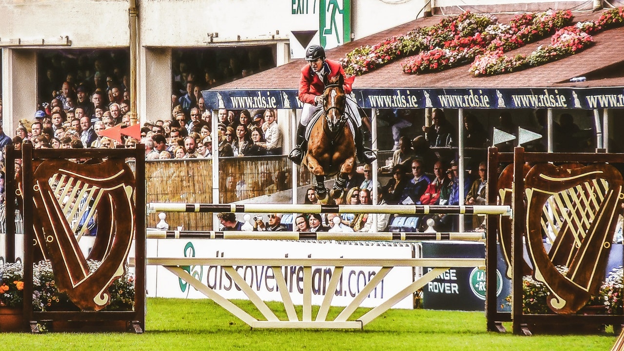 UK William Hill Expands in Ireland